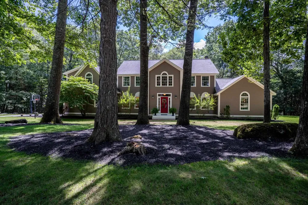 37 Gale Road Hampton NH 03842