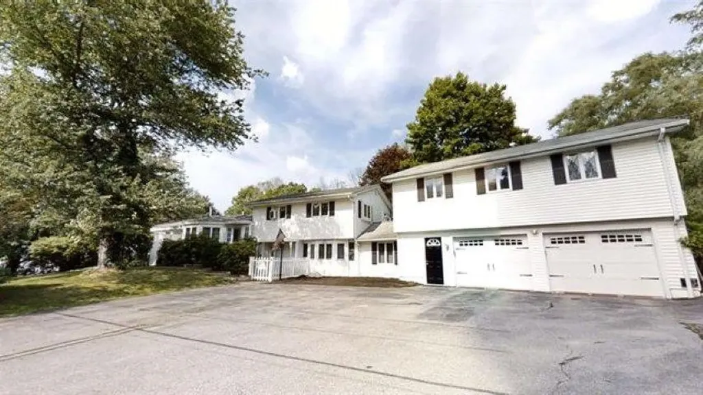 7 Wellesley Drive Pelham NH 03076
