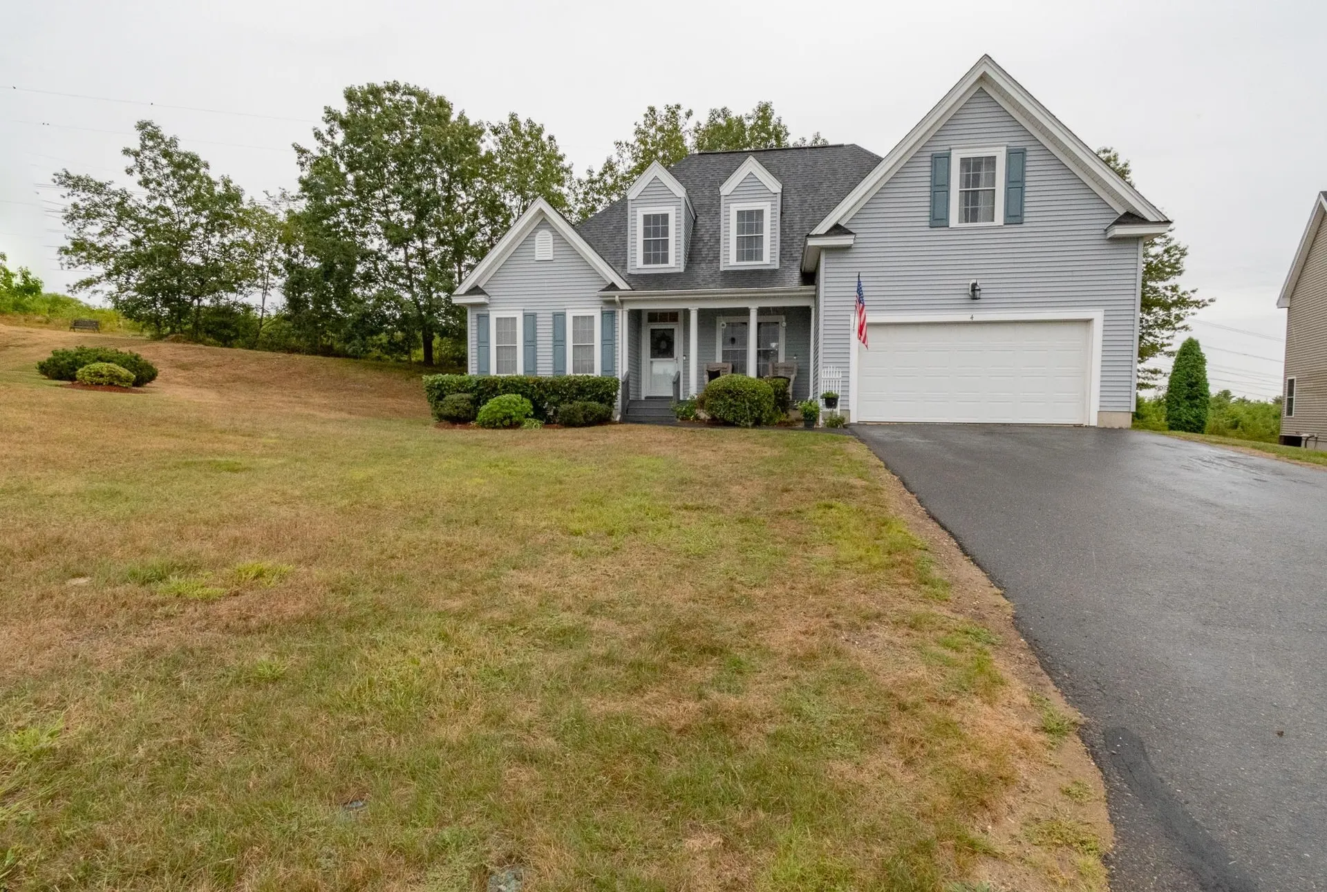 4 South Parrish Drive Londonderry NH 03053