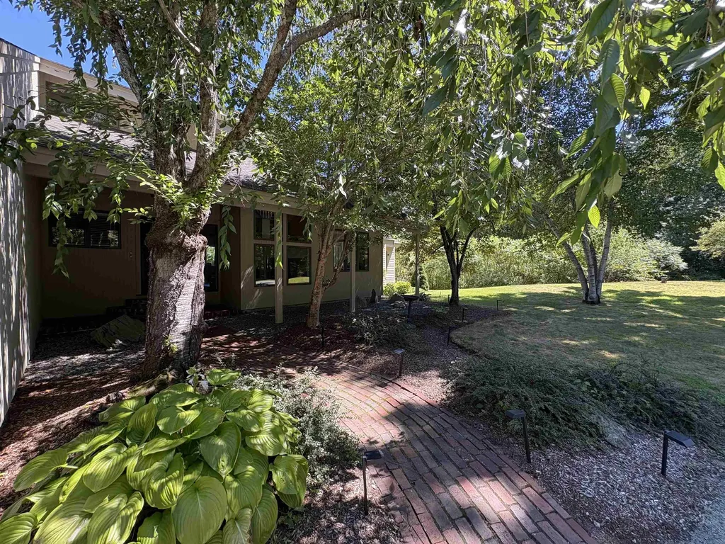 29 Southgate Road Hollis NH 03049