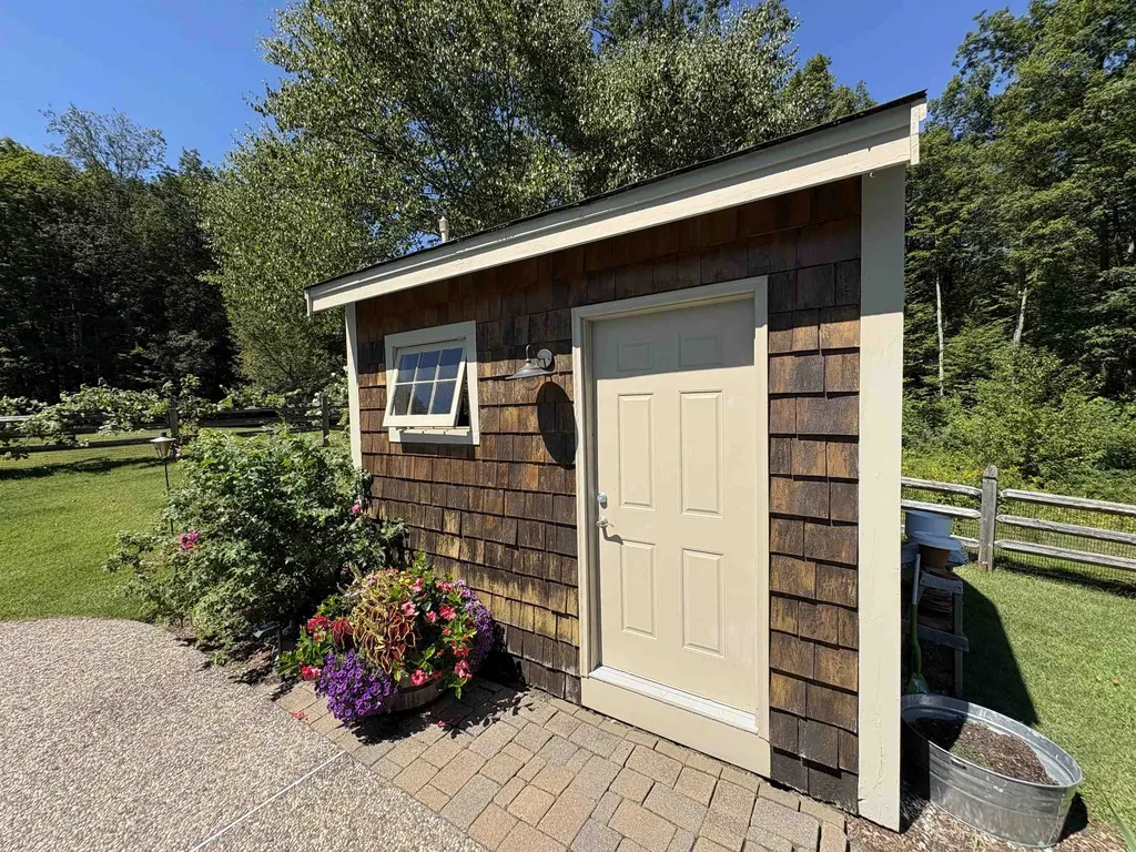 29 Southgate Road Hollis NH 03049