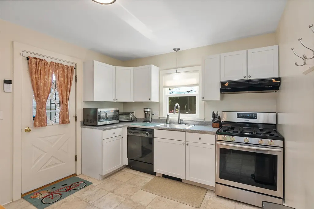 73 Hayden Parkway South Burlington VT 05403