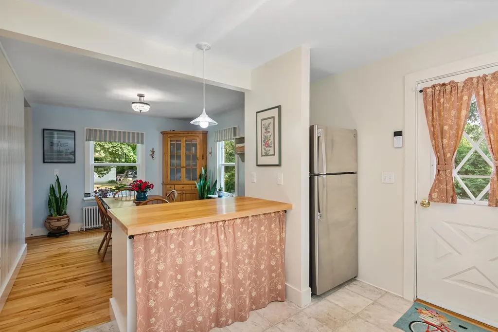 73 Hayden Parkway South Burlington VT 05403