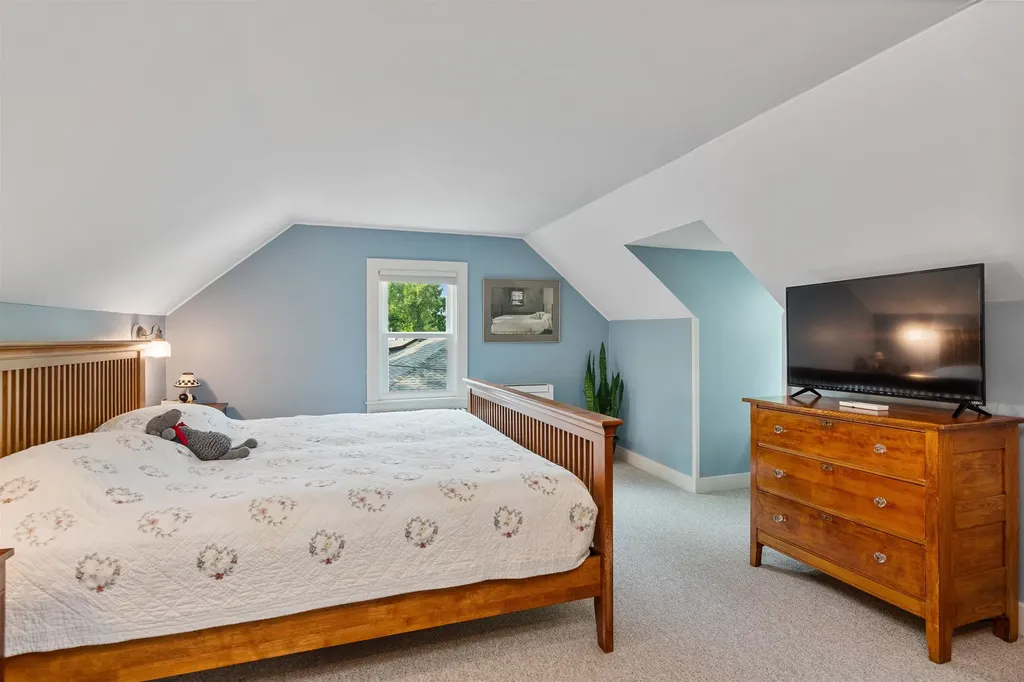 73 Hayden Parkway South Burlington VT 05403