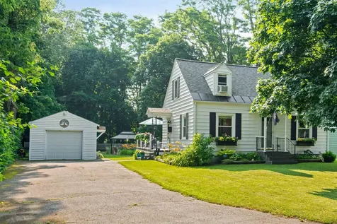 73 Hayden Parkway South Burlington VT 05403