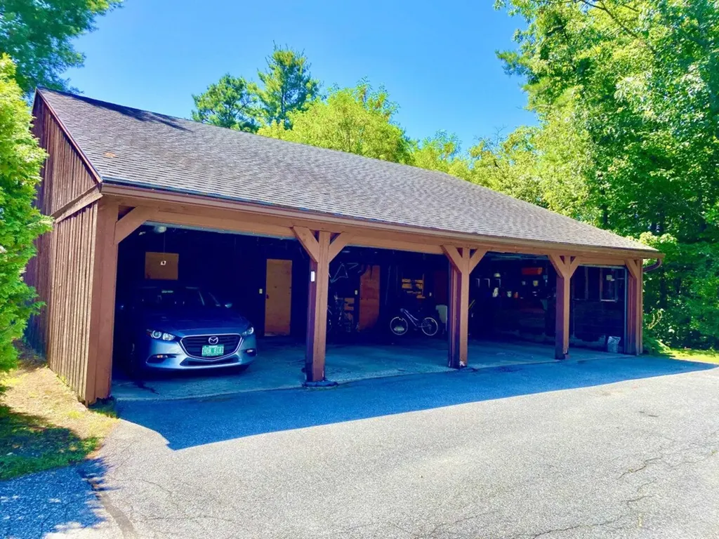 20 Greenfield Road Essex Junction VT 05452
