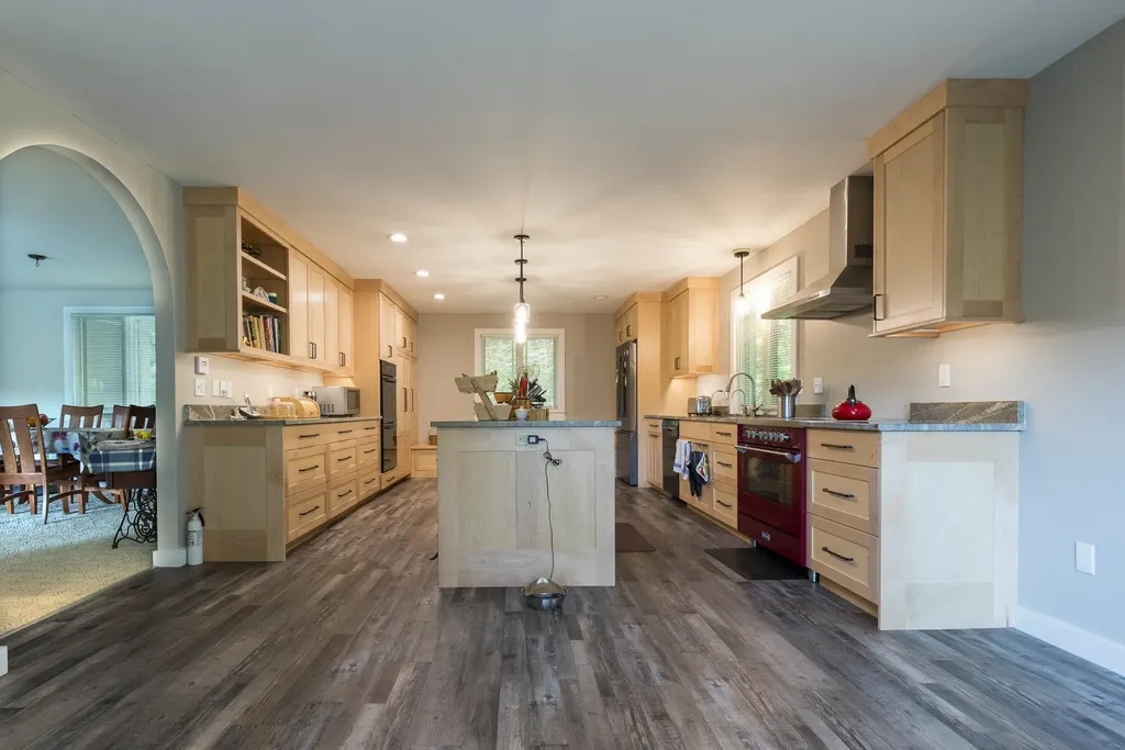 50 Windmill Hill Road Dublin NH 03444