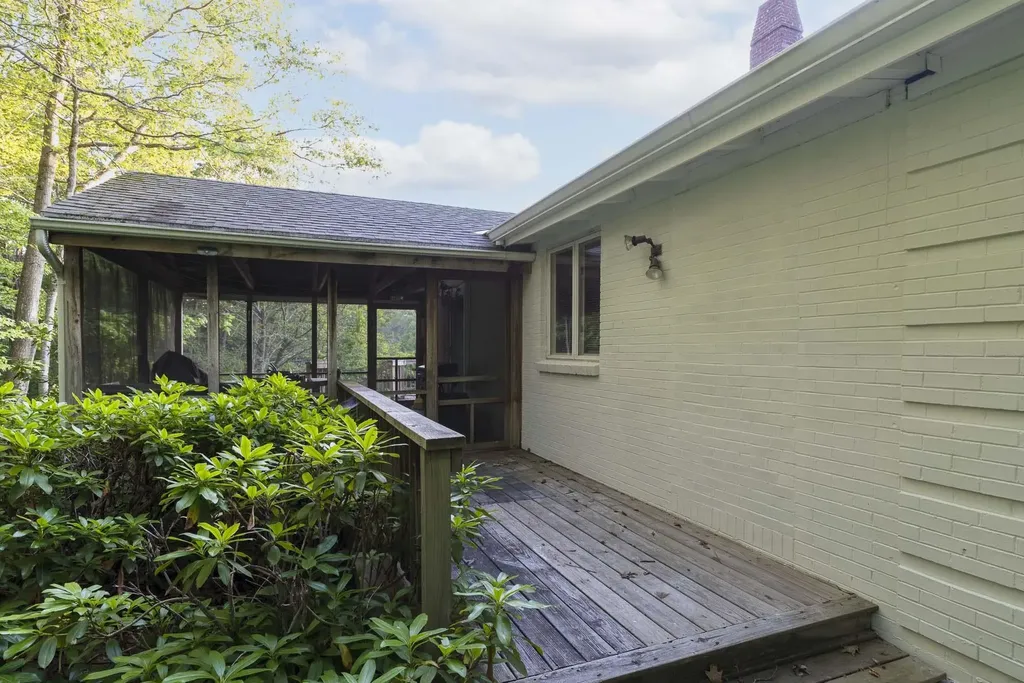 50 Windmill Hill Road Dublin NH 03444