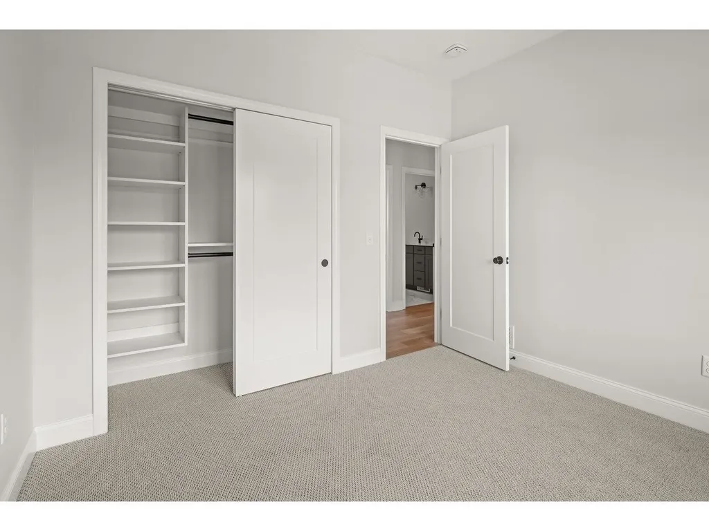 160 Mabel Way South Burlington VT 05403