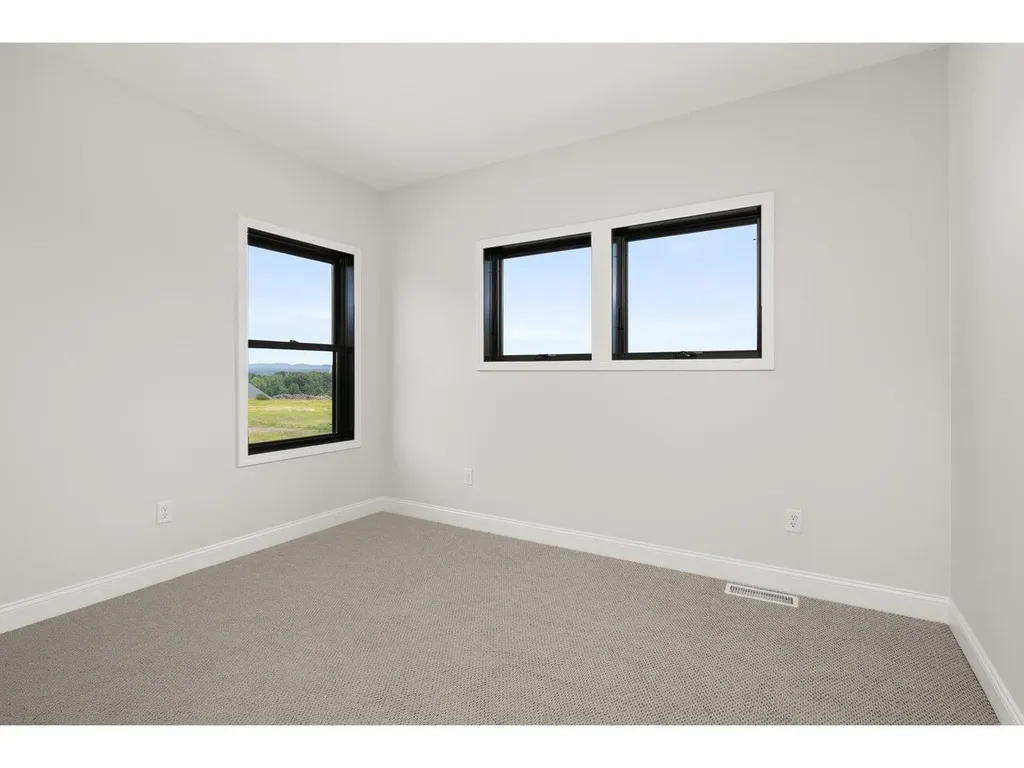 160 Mabel Way South Burlington VT 05403