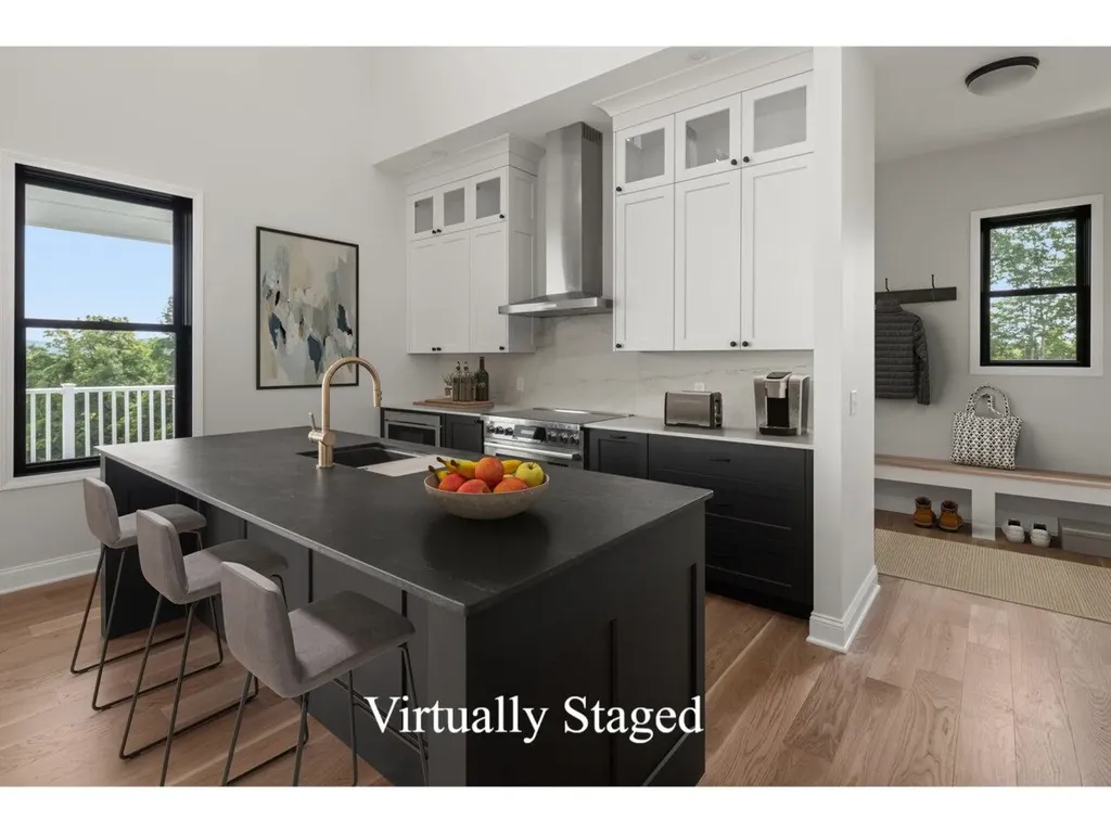 160 Mabel Way South Burlington VT 05403