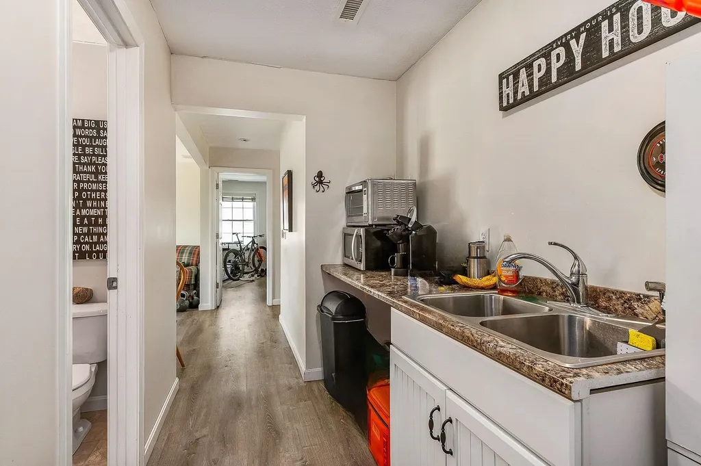 3 Greene Street Hampton NH 03842