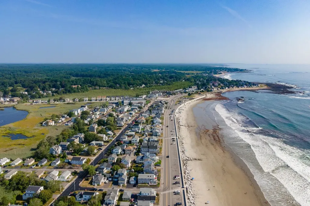 3 Greene Street Hampton NH 03842