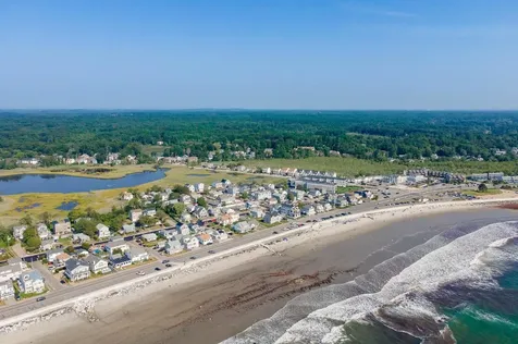 3 Greene Street Hampton NH 03842