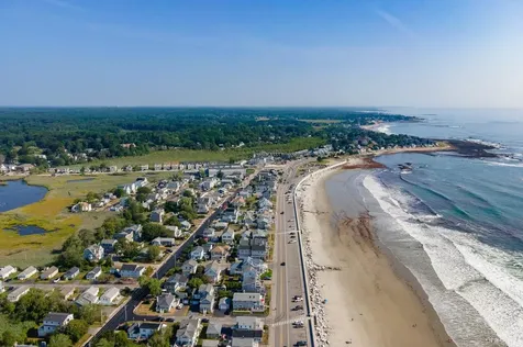 3 Greene Street Hampton NH 03842