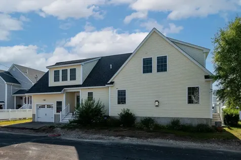 3 Greene Street Hampton NH 03842