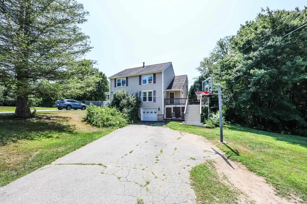 5 Richardson Drive Derry NH 03038
