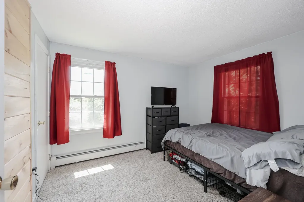 5 Richardson Drive Derry NH 03038