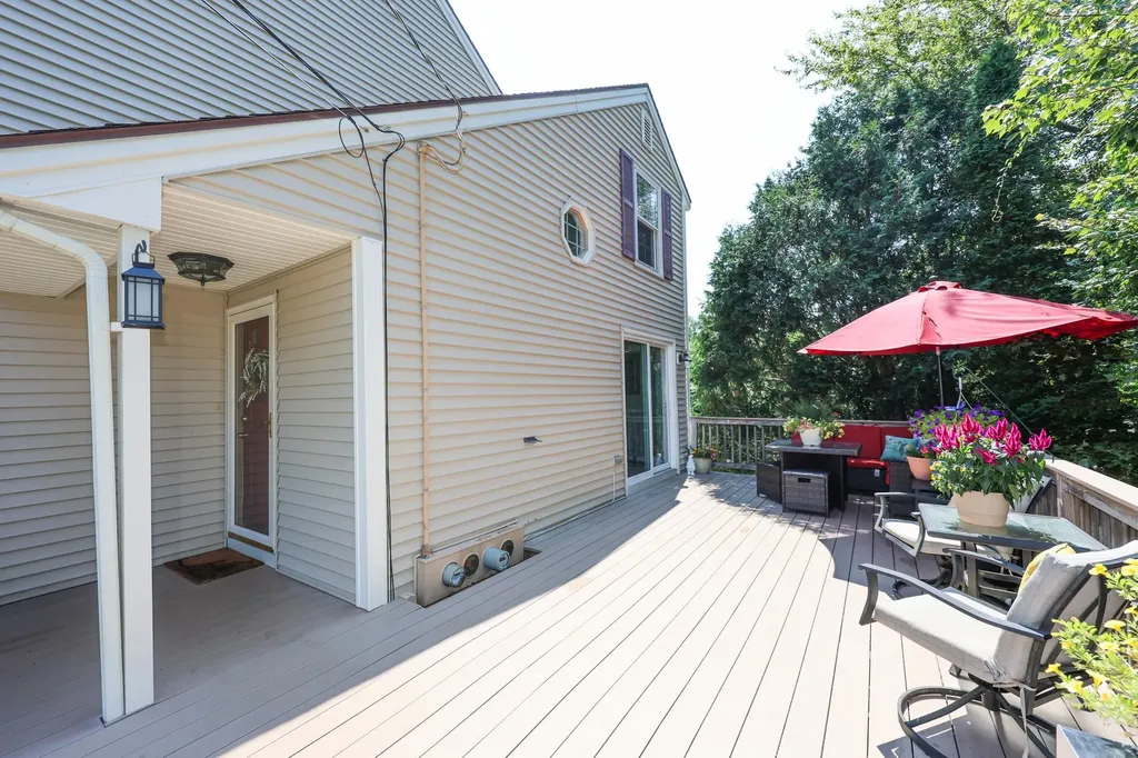 5 Richardson Drive Derry NH 03038