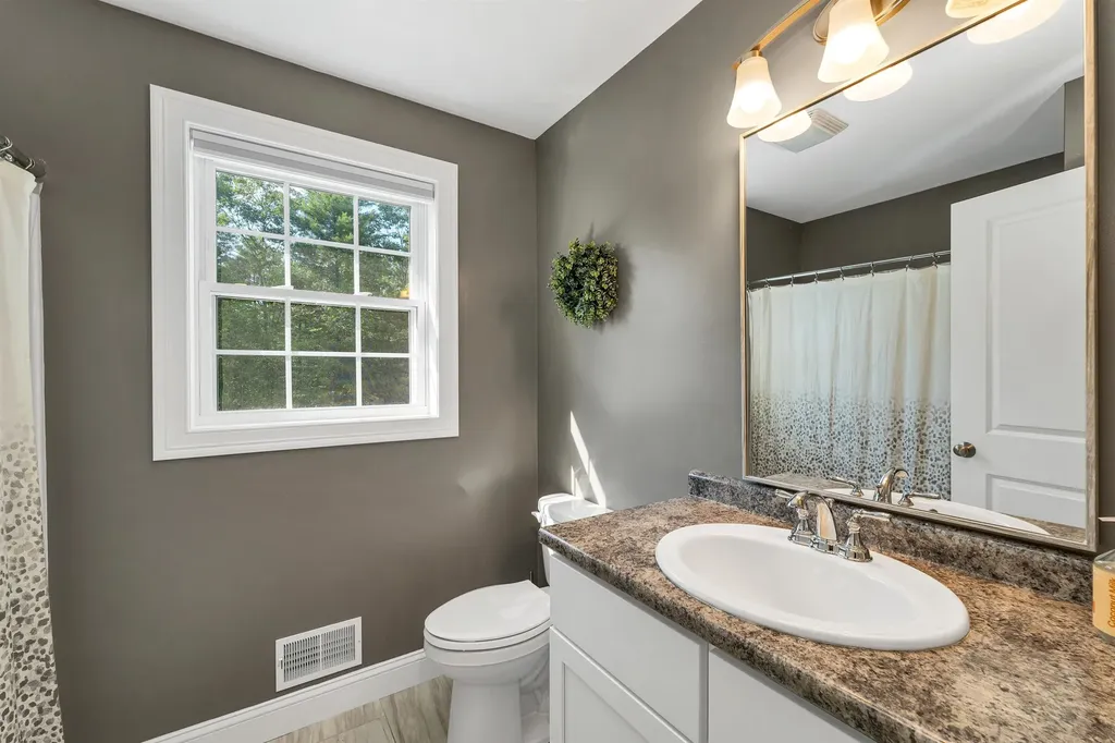 138 Bailey Drive Pittsfield NH 03263