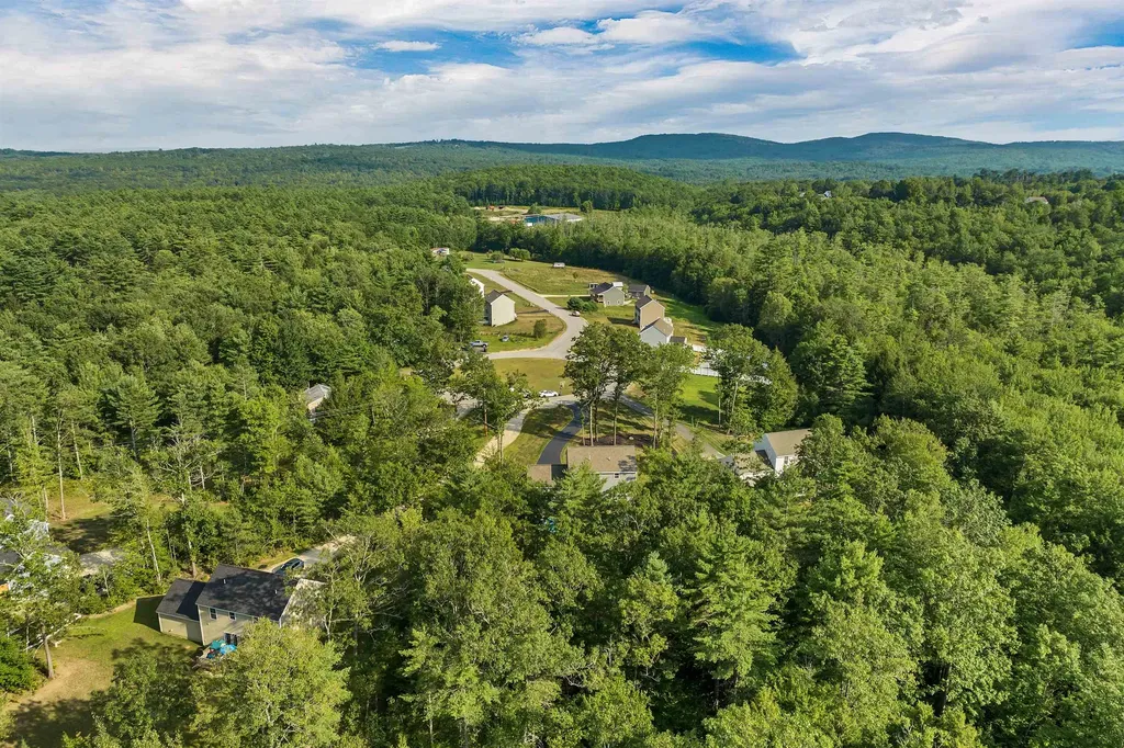 138 Bailey Drive Pittsfield NH 03263