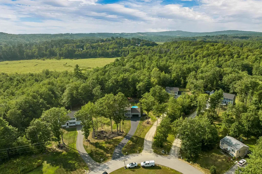 138 Bailey Drive Pittsfield NH 03263