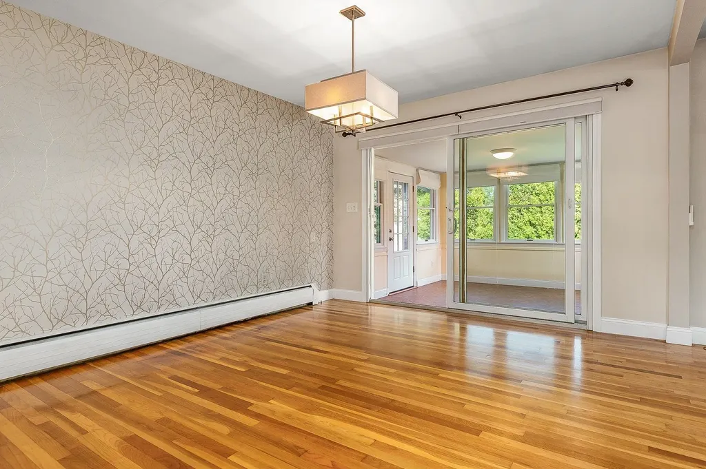 5 William Circle Stratham NH 03885