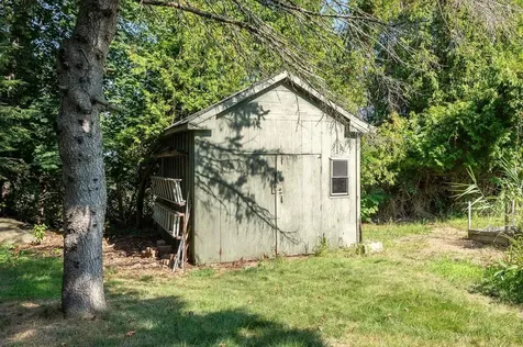 5 William Circle Stratham NH 03885