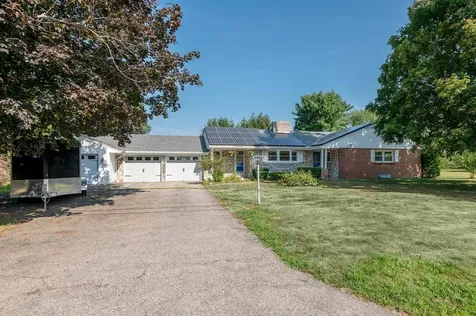 5 William Circle Stratham NH 03885