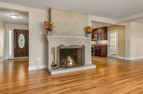 5 William Circle Stratham NH 03885