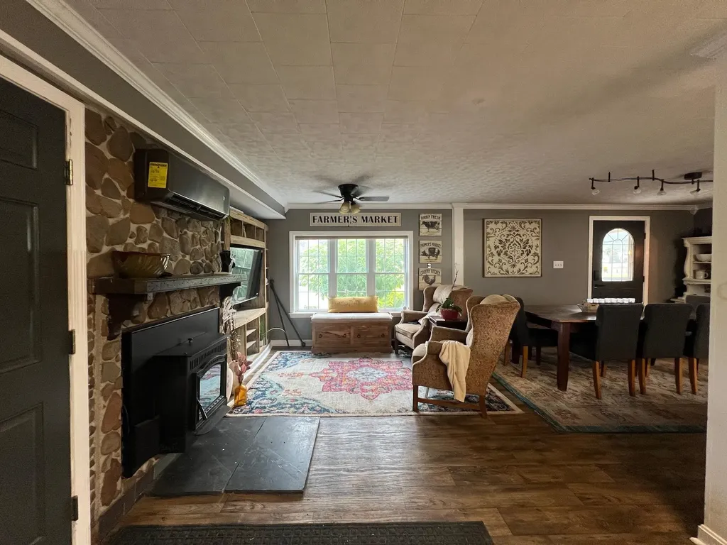 25 King Drive Lyndon VT 05850