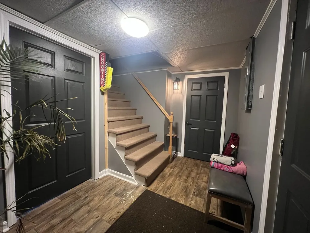 25 King Drive Lyndon VT 05850