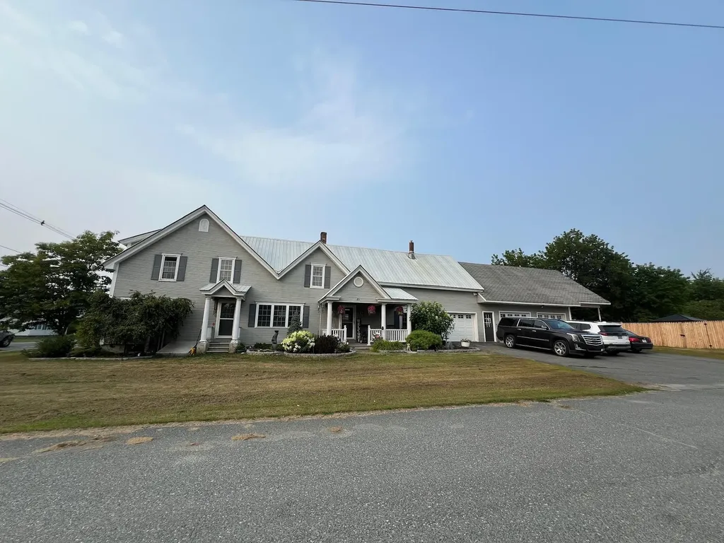 25 King Drive Lyndon VT 05850