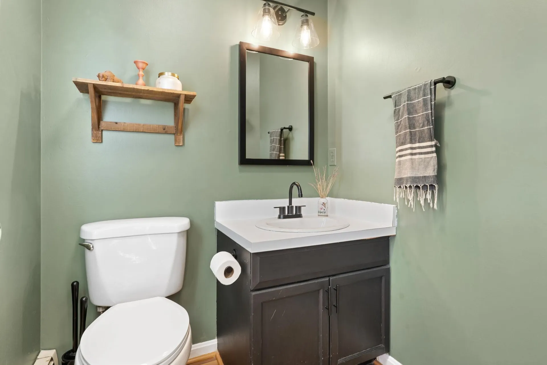 388 Western Avenue Henniker NH 03242
