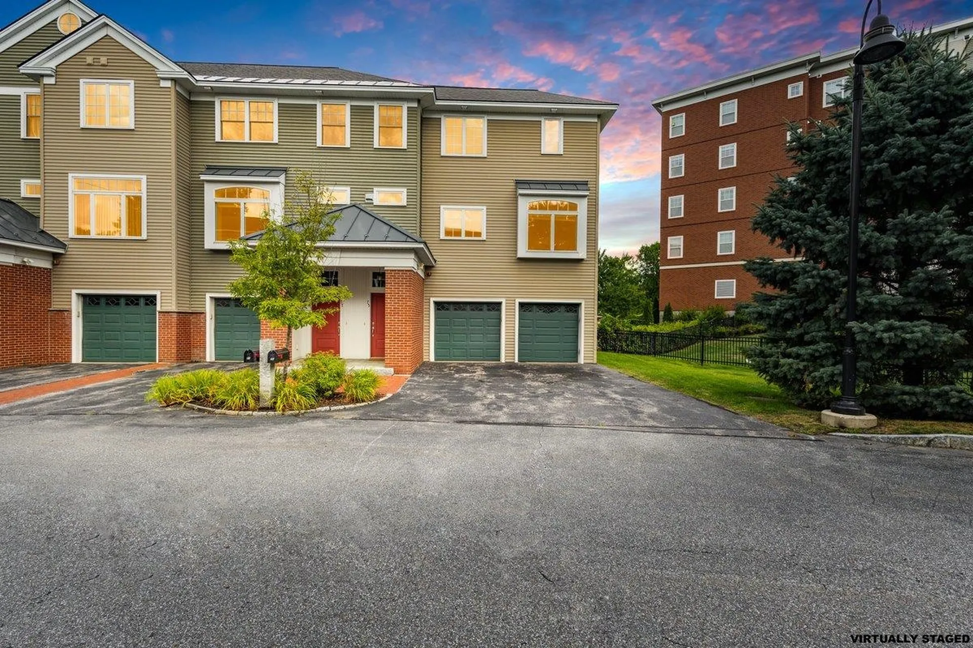 75 Riverwalk Way Manchester NH 03101