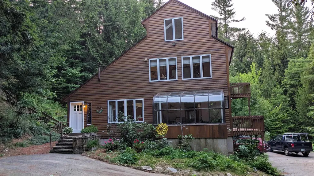 34 Hubbard Grove Road Shelburne NH 03581