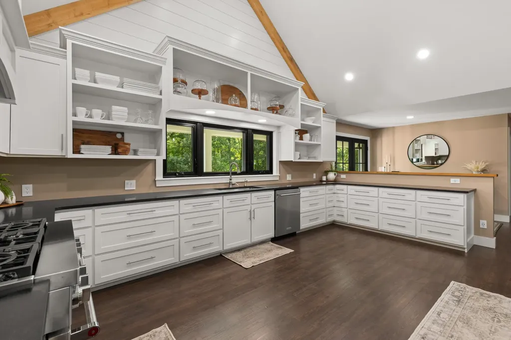 10 Lewis Road Kittery ME 03904