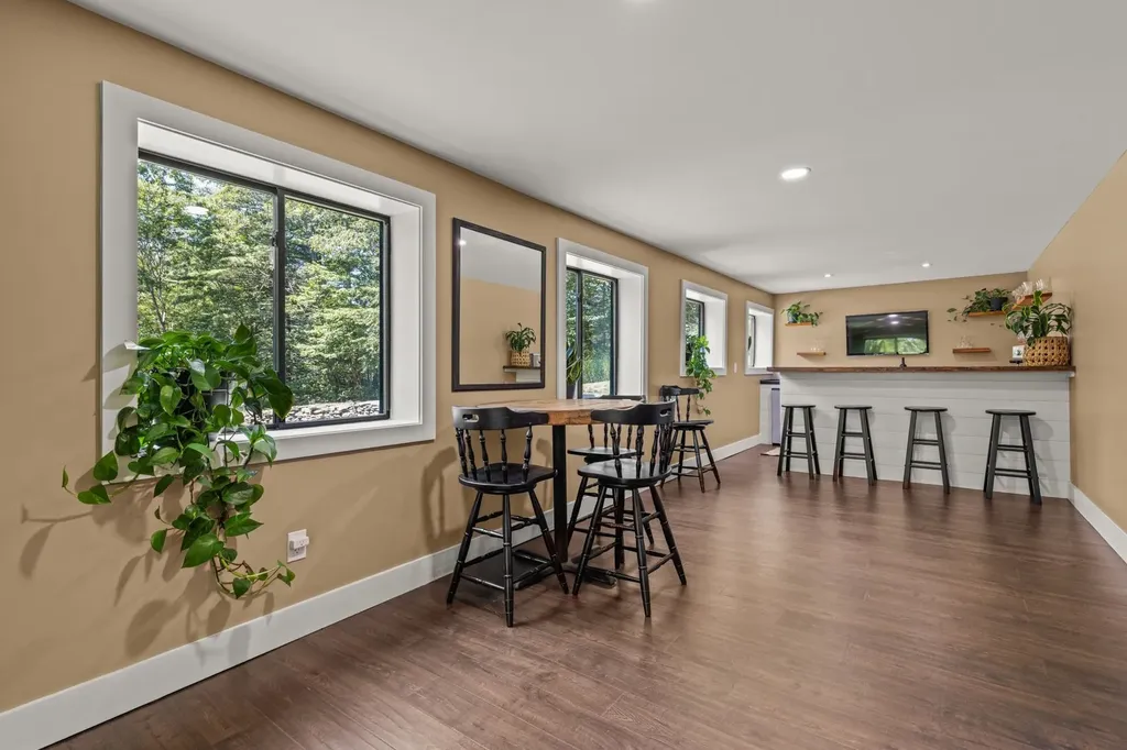 10 Lewis Road Kittery ME 03904