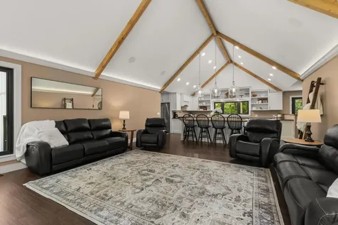 10 Lewis Road Kittery ME 03904