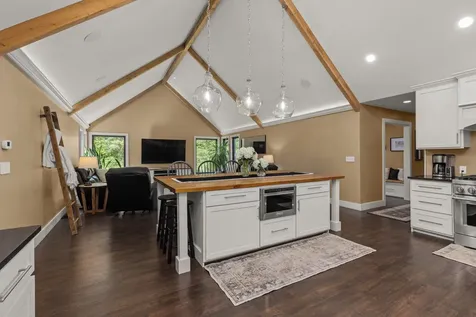 10 Lewis Road Kittery ME 03904