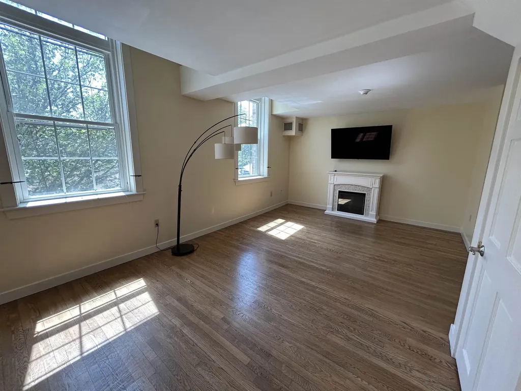 196 Water Street Exeter NH 03833