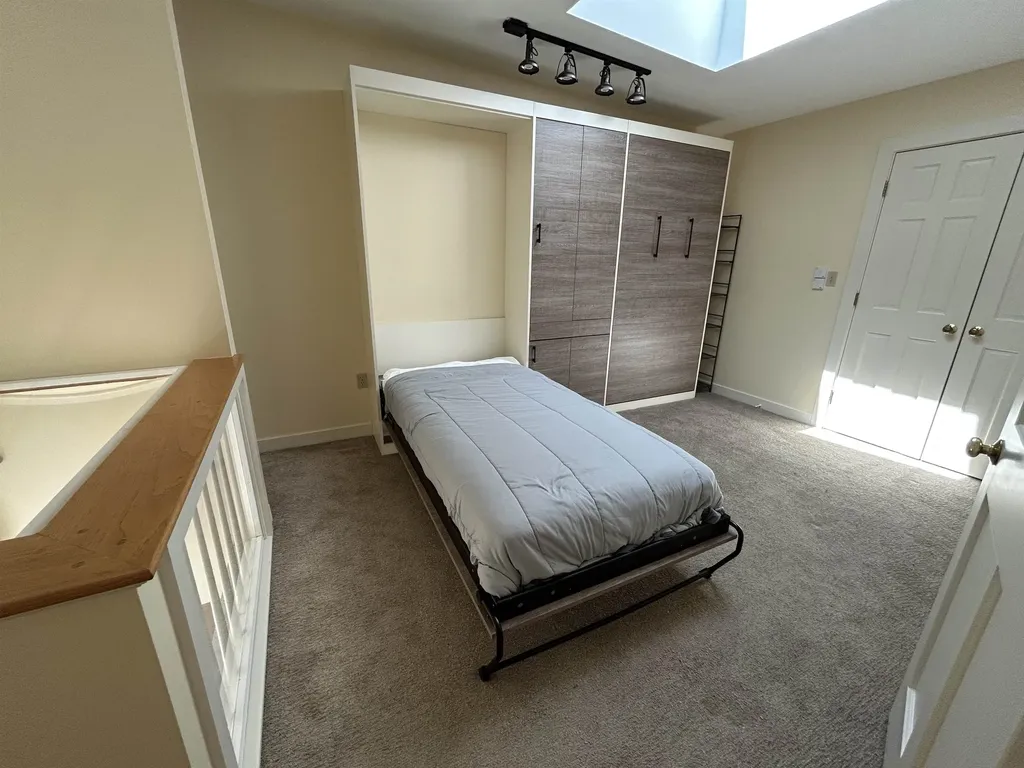 196 Water Street Exeter NH 03833