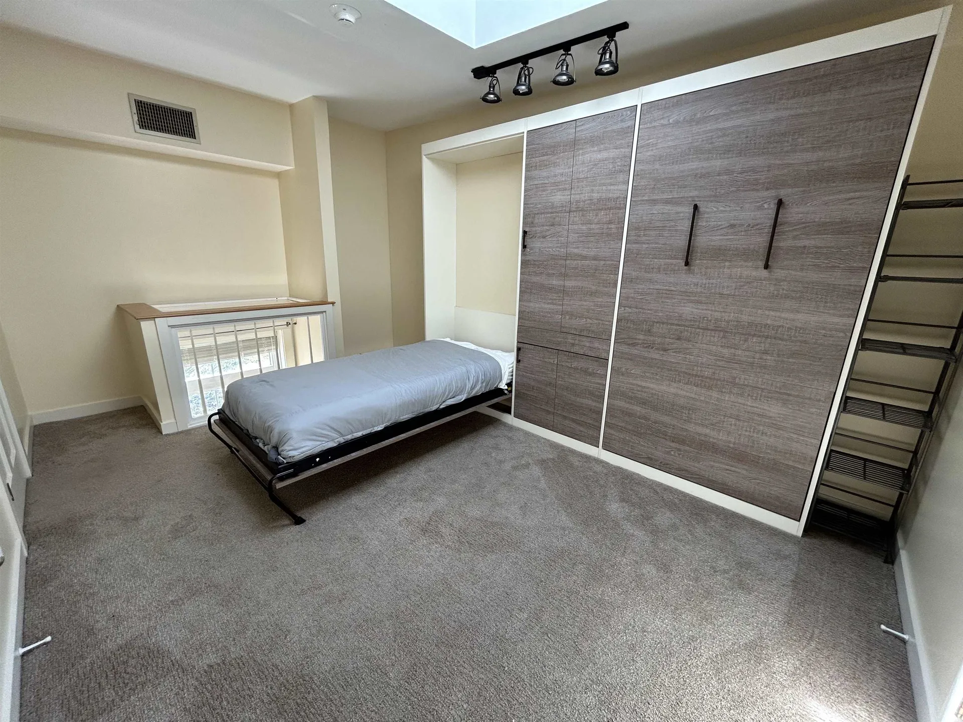 196 Water Street Exeter NH 03833