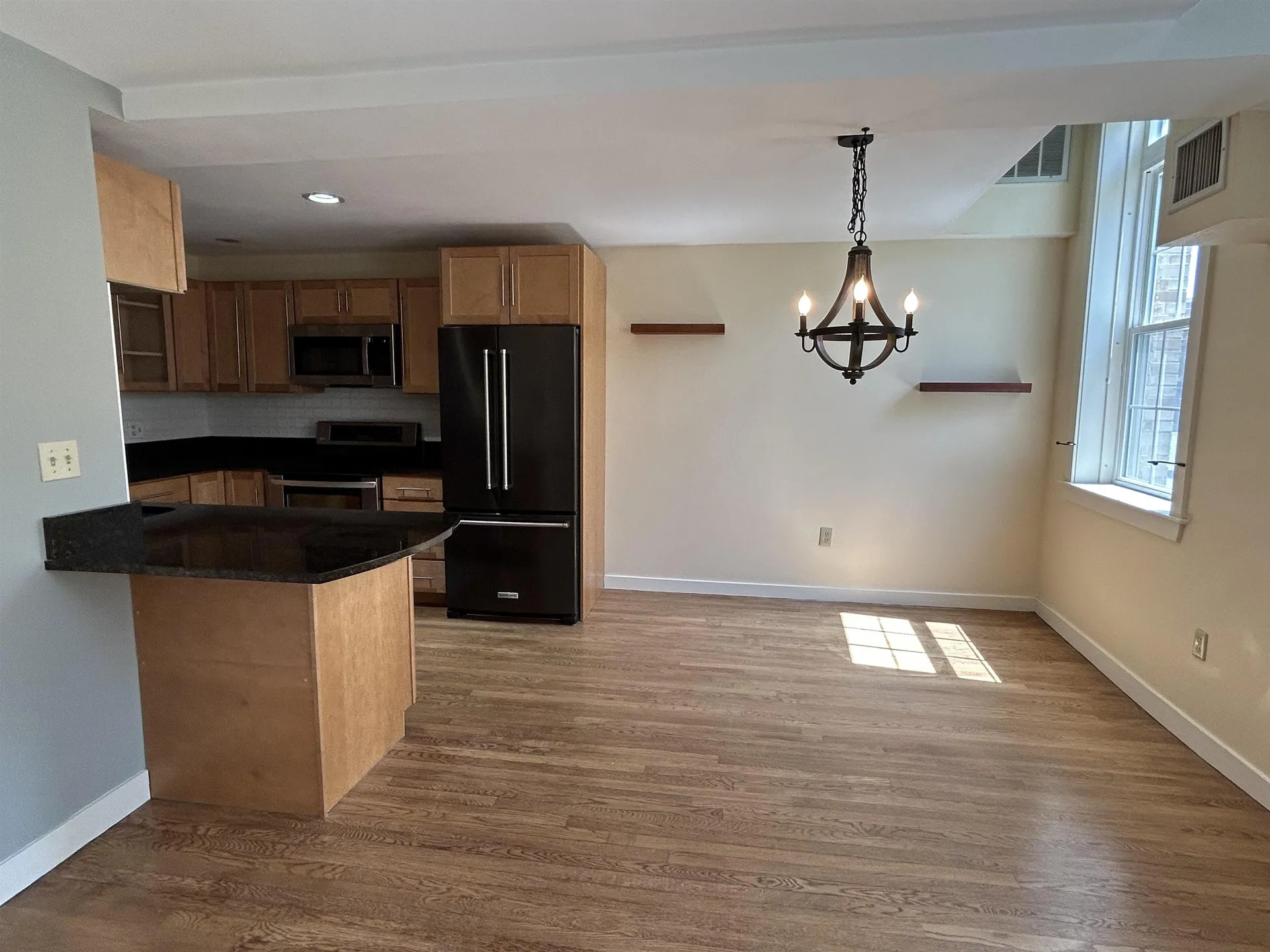 196 Water Street Exeter NH 03833