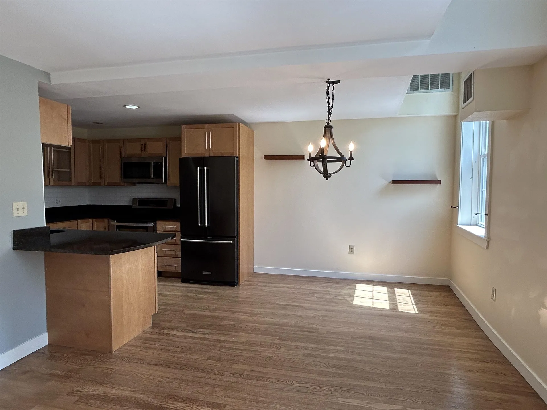 196 Water Street Exeter NH 03833