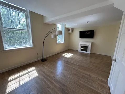 196 Water Street Exeter NH 03833