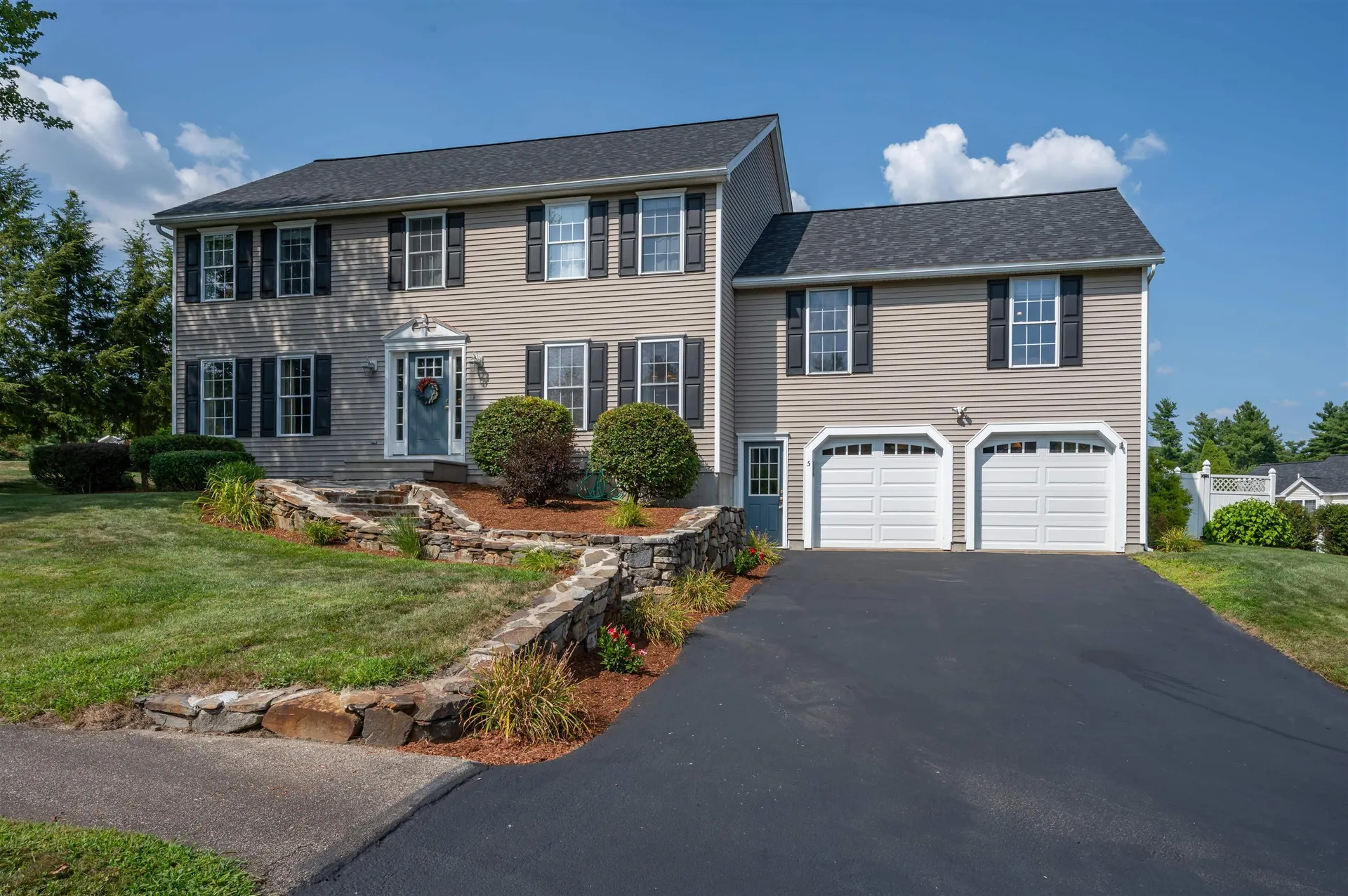 5 Sweet William Circle Nashua NH 03062