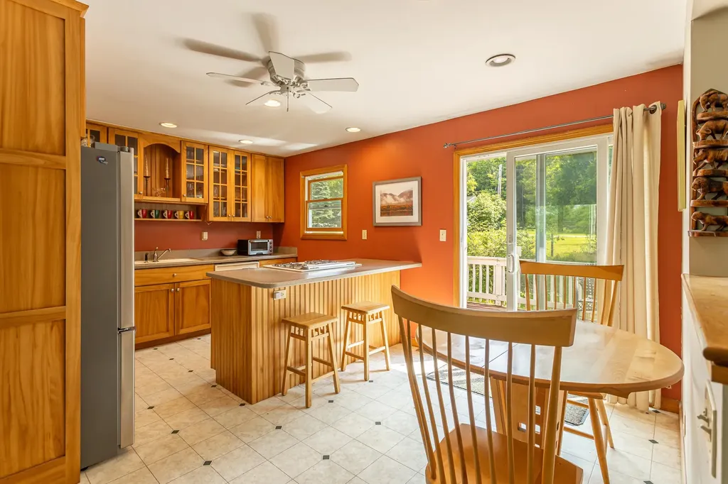 30 Currier Road Mendon VT 05701