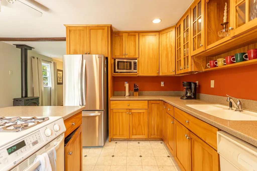 30 Currier Road Mendon VT 05701