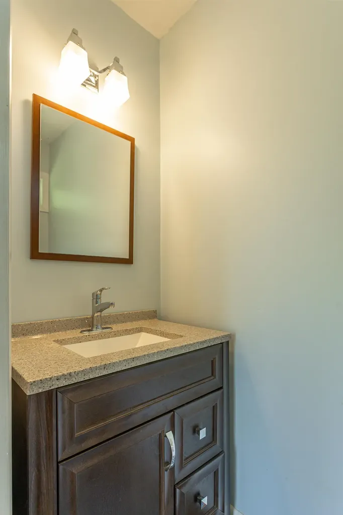 30 Currier Road Mendon VT 05701